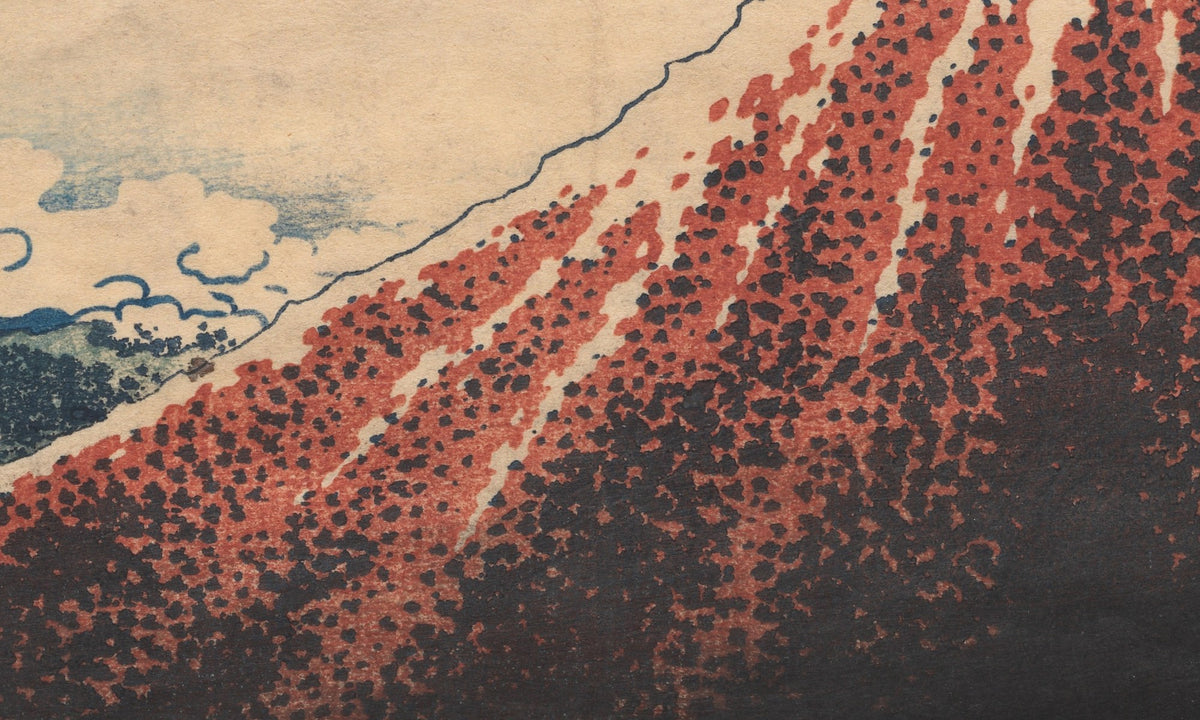 Détail de L'Orage sous le sommet (Hokusai) : pente mouchetée de rouge et de noir, coulées claires, nuages cernés de bleu